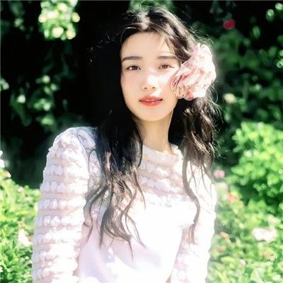 黑暗中的两个人